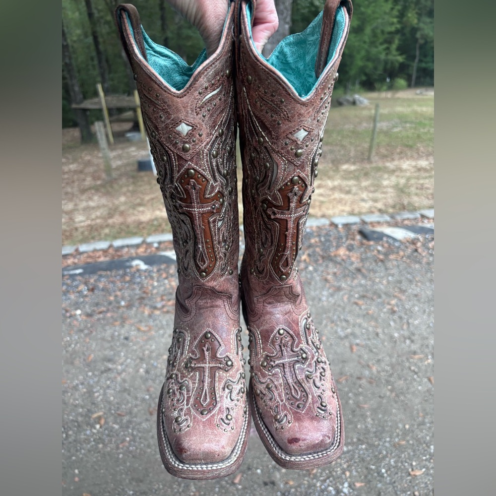 Corral Vintage Boots with Turquoise Interior